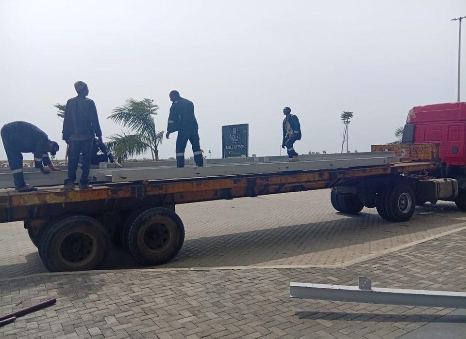 Steel delivery to Azuri Towers construction site, Eko Atlantic City